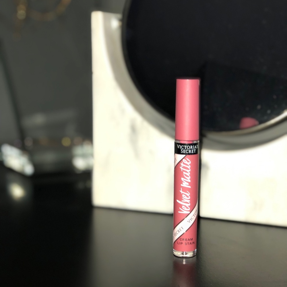victoria’s secret velvet matte cream lip stain